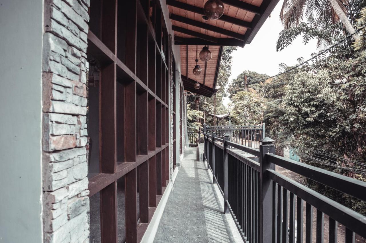 Amanzi Residence Kandy Exteriör bild